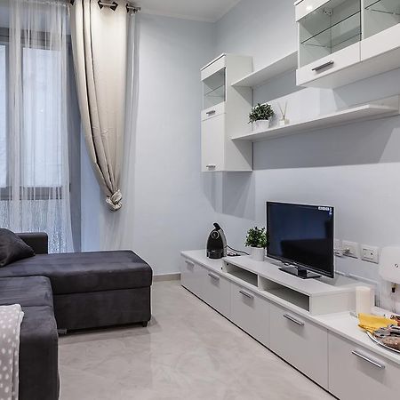 Capri Apartment Milan Bagian luar foto